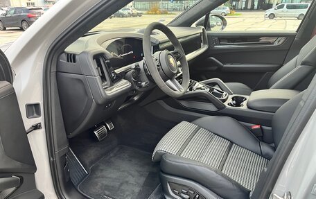 Porsche Cayenne III, 2025 год, 24 400 000 рублей, 16 фотография