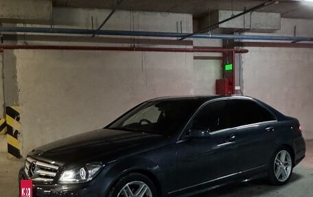 Mercedes-Benz C-Класс, 2013 год, 1 900 000 рублей, 19 фотография