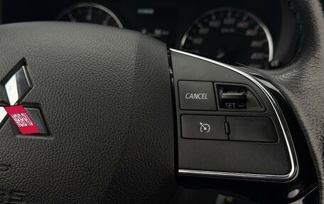 Mitsubishi Outlander III рестайлинг 3, 2017 год, 2 200 000 рублей, 17 фотография