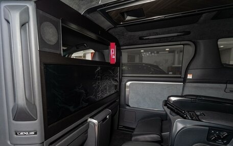 Lexus LM, 2024 год, 20 490 000 рублей, 18 фотография