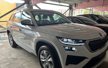 Skoda Kodiaq I, 2025 год, 3 990 000 рублей, 15 фотография