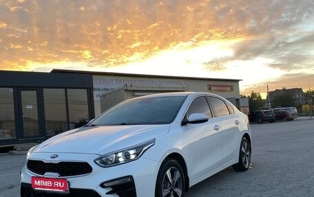 KIA Cerato IV, 2019 год, 1 800 000 рублей, 2 фотография