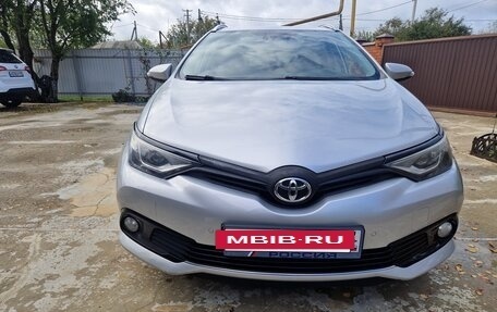 Toyota Auris II, 2018 год, 1 950 000 рублей, 6 фотография