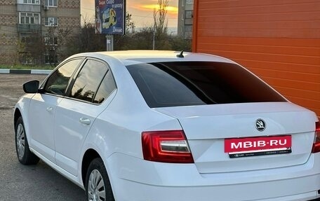 Skoda Octavia, 2018 год, 950 000 рублей, 3 фотография
