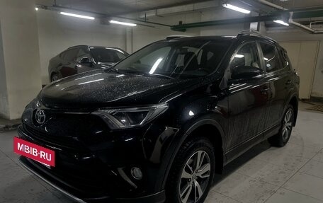 Toyota RAV4, 2017 год, 2 100 000 рублей, 2 фотография