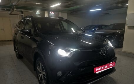 Toyota RAV4, 2017 год, 2 100 000 рублей, 4 фотография