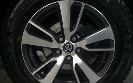 Toyota RAV4, 2017 год, 2 100 000 рублей, 9 фотография