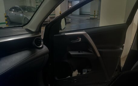 Toyota RAV4, 2017 год, 2 100 000 рублей, 11 фотография