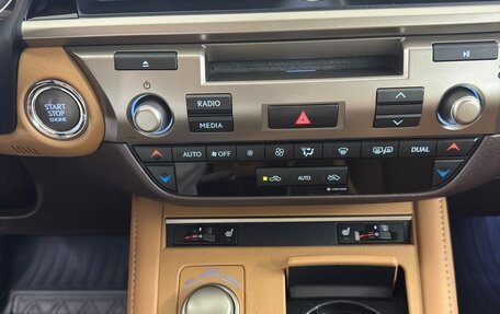 Lexus ES VII, 2017 год, 3 540 000 рублей, 12 фотография