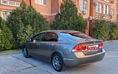 Honda Civic VIII, 2007 год, 900 000 рублей, 4 фотография