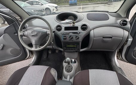 Toyota Echo, 2001 год, 250 000 рублей, 12 фотография