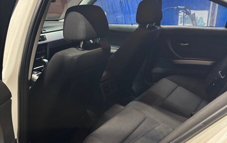 BMW 3 серия, 2010 год, 910 000 рублей, 9 фотография