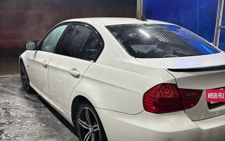BMW 3 серия, 2010 год, 910 000 рублей, 3 фотография
