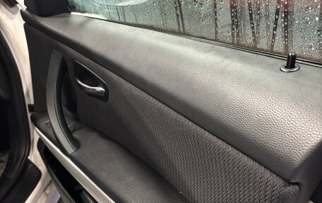 BMW 3 серия, 2010 год, 910 000 рублей, 13 фотография