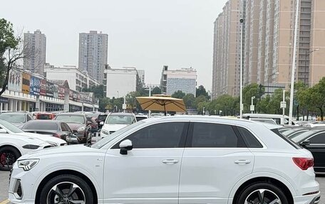 Audi Q3, 2022 год, 2 800 000 рублей, 16 фотография
