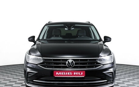 Volkswagen Tiguan II, 2021 год, 3 108 000 рублей, 2 фотография