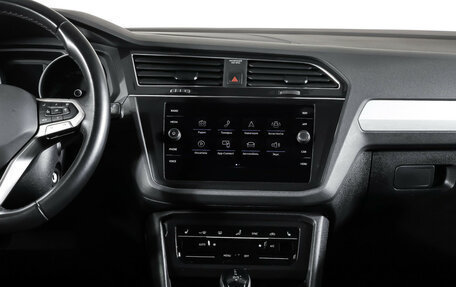 Volkswagen Tiguan II, 2021 год, 3 108 000 рублей, 14 фотография