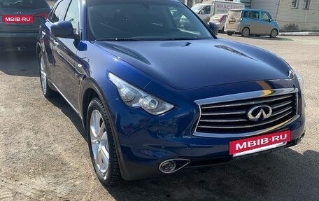 Infiniti QX70, 2014 год, 2 770 000 рублей, 6 фотография