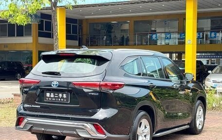 Toyota Highlander, 2022 год, 2 579 000 рублей, 16 фотография
