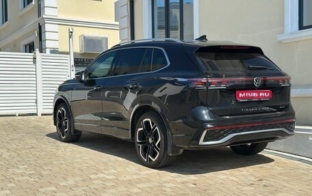 Volkswagen Tiguan, 2024 год, 4 550 000 рублей, 1 фотография