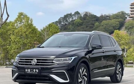 Volkswagen Tiguan II, 2022 год, 1 943 277 рублей, 1 фотография