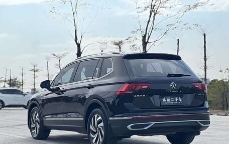 Volkswagen Tiguan II, 2022 год, 1 943 277 рублей, 6 фотография