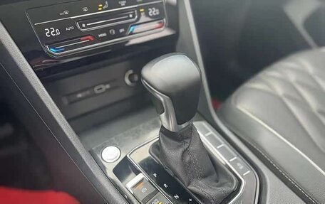 Volkswagen Tiguan II, 2022 год, 1 943 277 рублей, 11 фотография