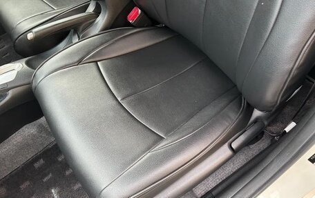 Honda Insight II рестайлинг, 2014 год, 740 000 рублей, 20 фотография