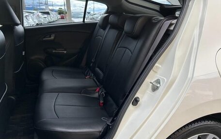 Honda Insight II рестайлинг, 2014 год, 740 000 рублей, 24 фотография