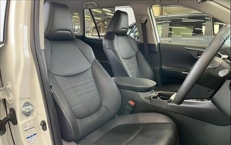 Toyota RAV4, 2021 год, 2 690 007 рублей, 15 фотография