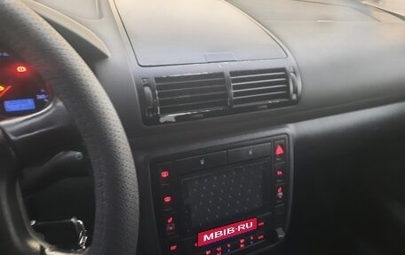 Volkswagen Sharan I рестайлинг, 2006 год, 750 000 рублей, 19 фотография