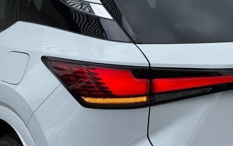 Lexus RX IV рестайлинг, 2024 год, 6 389 555 рублей, 12 фотография