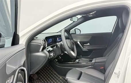 Mercedes-Benz A-Класс, 2025 год, 2 890 000 рублей, 13 фотография