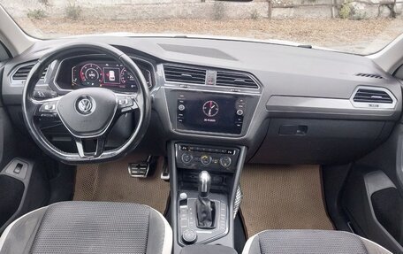 Volkswagen Tiguan II, 2020 год, 2 620 000 рублей, 5 фотография