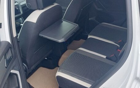 Volkswagen Tiguan II, 2020 год, 2 620 000 рублей, 10 фотография