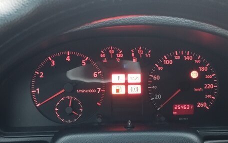 Audi A4, 1994 год, 410 000 рублей, 6 фотография