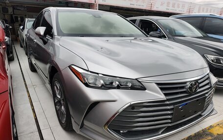 Toyota Avalon, 2022 год, 2 745 000 рублей, 1 фотография