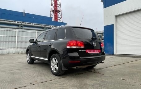 Volkswagen Touareg III, 2004 год, 956 000 рублей, 8 фотография
