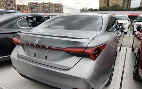 Toyota Avalon, 2022 год, 2 745 000 рублей, 7 фотография