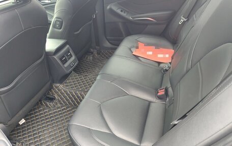 Toyota Avalon, 2022 год, 2 745 000 рублей, 25 фотография