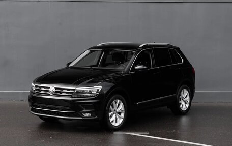 Volkswagen Tiguan II, 2018 год, 3 100 000 рублей, 1 фотография