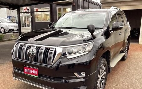 Toyota Land Cruiser Prado 150 рестайлинг 2, 2022 год, 3 670 999 рублей, 1 фотография