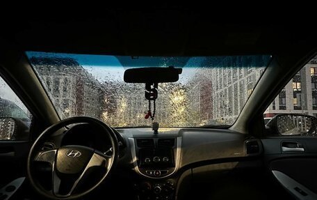 Hyundai Solaris II рестайлинг, 2011 год, 366 000 рублей, 4 фотография