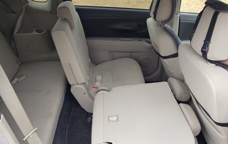 Toyota Passo Sette, 2009 год, 710 000 рублей, 5 фотография