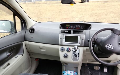 Toyota Passo Sette, 2009 год, 710 000 рублей, 9 фотография