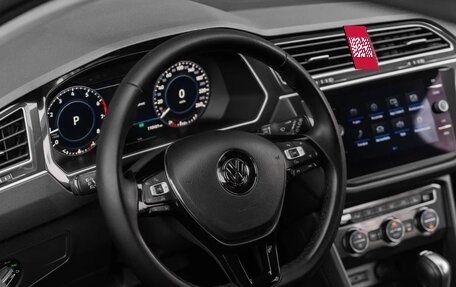 Volkswagen Tiguan II, 2018 год, 3 100 000 рублей, 14 фотография