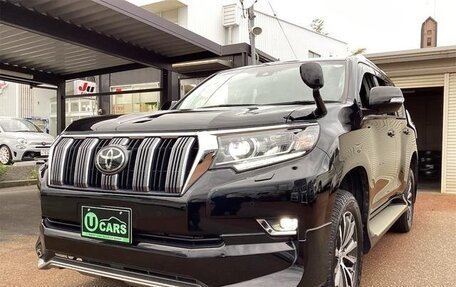 Toyota Land Cruiser Prado 150 рестайлинг 2, 2022 год, 3 670 999 рублей, 2 фотография