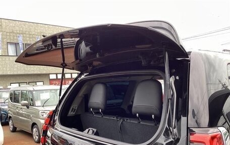 Toyota Land Cruiser Prado 150 рестайлинг 2, 2022 год, 3 670 999 рублей, 10 фотография