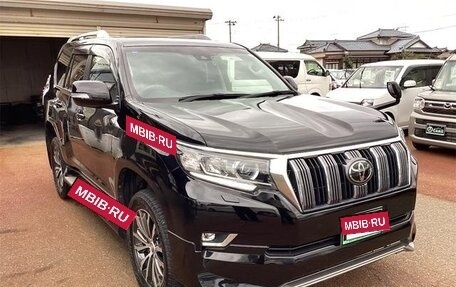 Toyota Land Cruiser Prado 150 рестайлинг 2, 2022 год, 3 670 999 рублей, 4 фотография