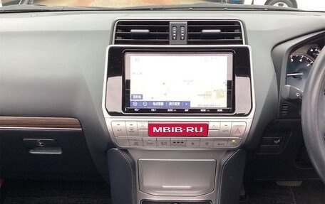 Toyota Land Cruiser Prado 150 рестайлинг 2, 2022 год, 3 670 999 рублей, 20 фотография